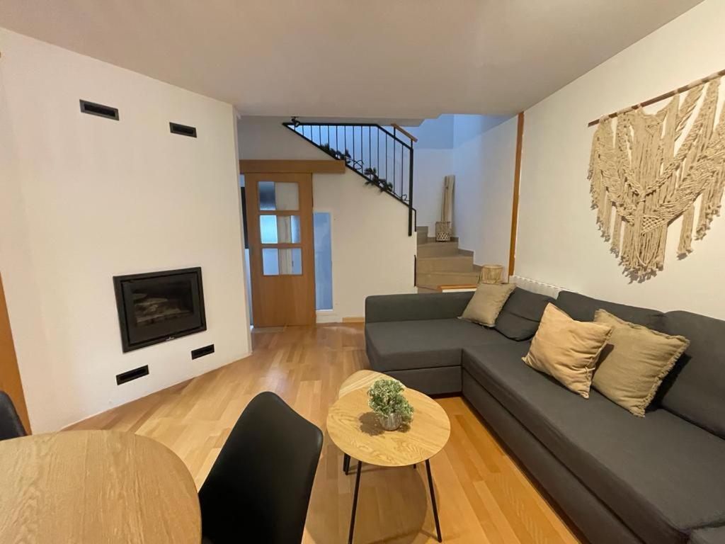 Apartamento La Anaza Villanúa Exterior foto